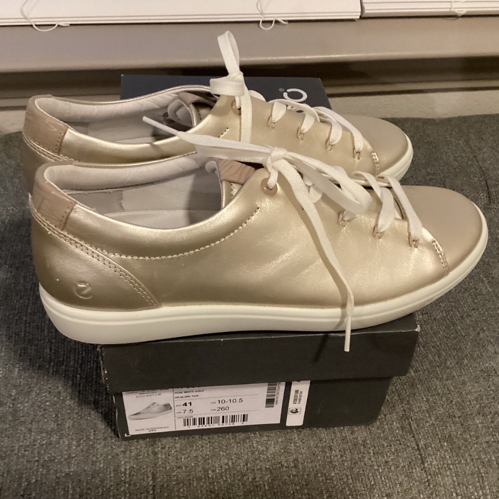 Ecco Women's Soft 7 Dainty Sneakers, size US 10/EU 41 - Picture 3 of 10